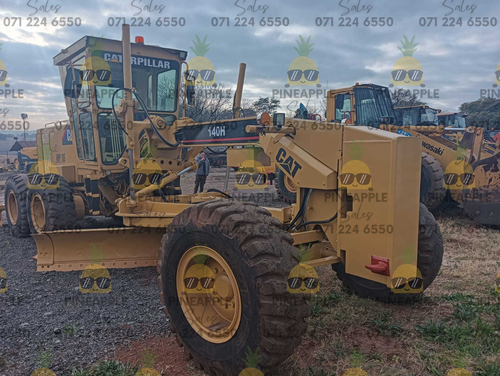 1998 Cat 140H Grader